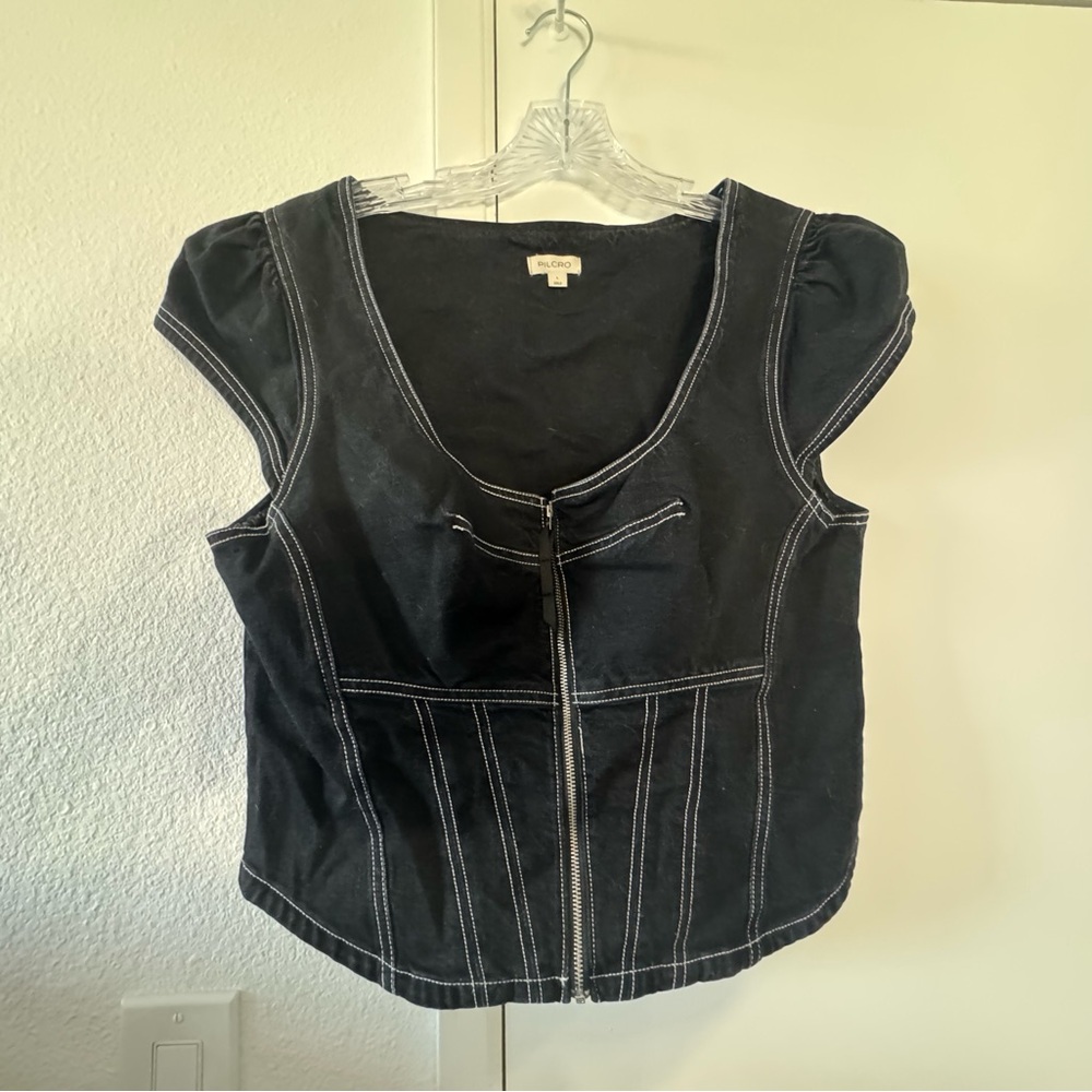 Cute Anthropologie Pilcro Black zip Top